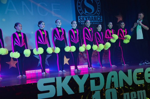 skydance 10 9